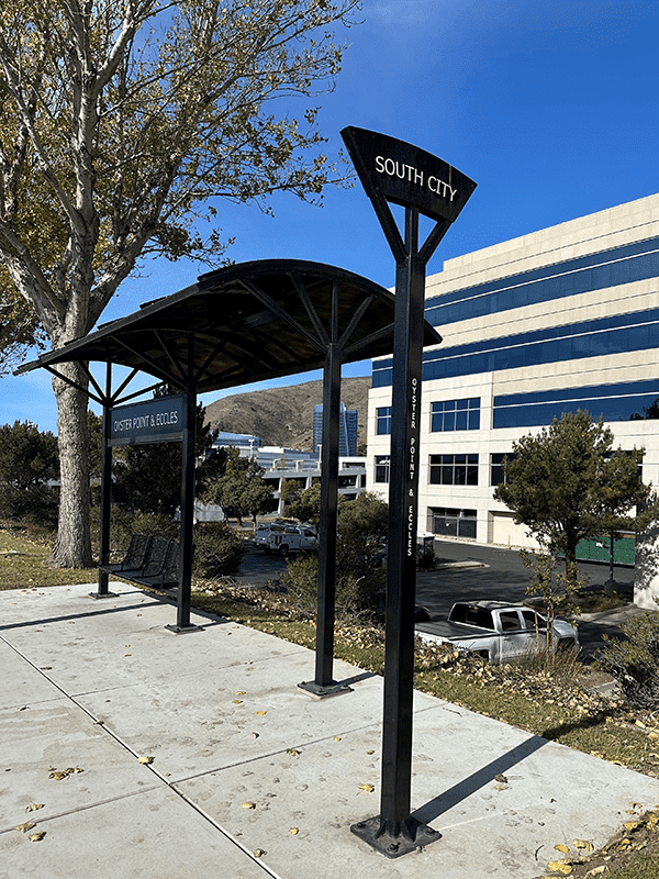 Spoke Voyager bus shelter in South San Francisco